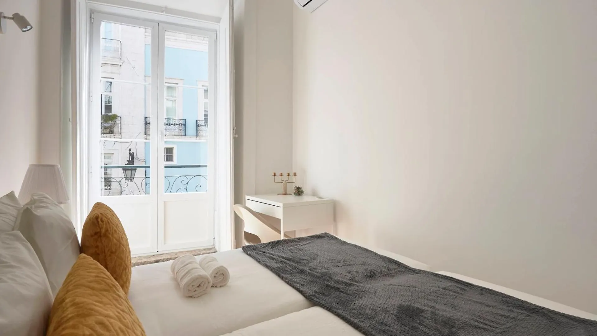 Casa Portuguesa Chiado 25 Apartment Lisbon